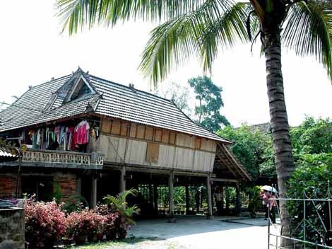 Bamboo House, Yunnan